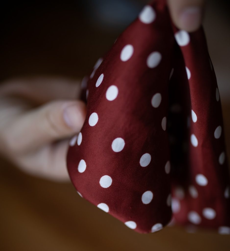 HankyBook - How to Fold a Handkerchief for a Suit Pocket (7 Methods + Photos) - puff4